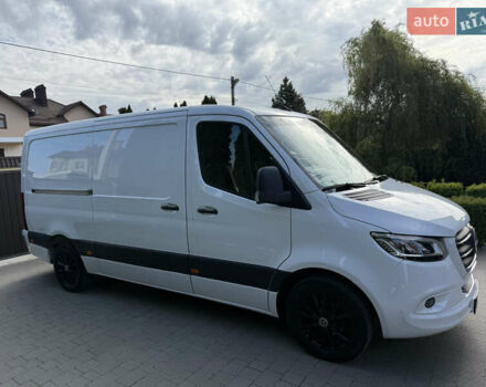 Белый Мерседес Sprinter, объемом двигателя 2.14 л и пробегом 304 тыс. км за 35000 $, фото 2 на Automoto.ua