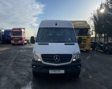 Белый Мерседес Sprinter, объемом двигателя 0 л и пробегом 200 тыс. км за 25898 $, фото 1 на Automoto.ua