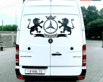 Белый Мерседес Sprinter, объемом двигателя 2.2 л и пробегом 250 тыс. км за 34999 $, фото 3 на Automoto.ua
