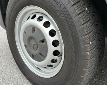 Белый Мерседес Sprinter, объемом двигателя 3 л и пробегом 289 тыс. км за 29800 $, фото 9 на Automoto.ua