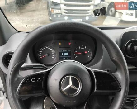Белый Мерседес Sprinter, объемом двигателя 2.14 л и пробегом 282 тыс. км за 22900 $, фото 5 на Automoto.ua