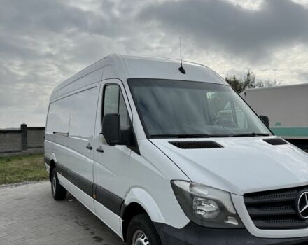 Белый Мерседес Sprinter, объемом двигателя 2.1 л и пробегом 290 тыс. км за 22699 $, фото 2 на Automoto.ua