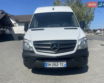 Белый Мерседес Sprinter, объемом двигателя 0 л и пробегом 350 тыс. км за 18000 $, фото 1 на Automoto.ua