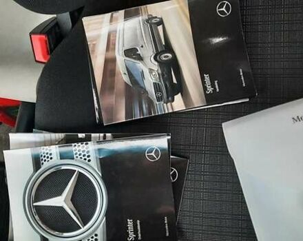 Белый Мерседес Sprinter, объемом двигателя 2.14 л и пробегом 260 тыс. км за 16200 $, фото 2 на Automoto.ua