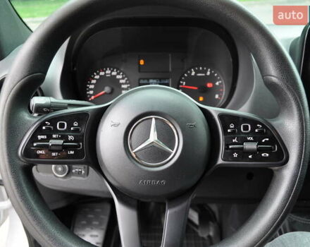Белый Мерседес Sprinter, объемом двигателя 2.14 л и пробегом 90 тыс. км за 38800 $, фото 64 на Automoto.ua