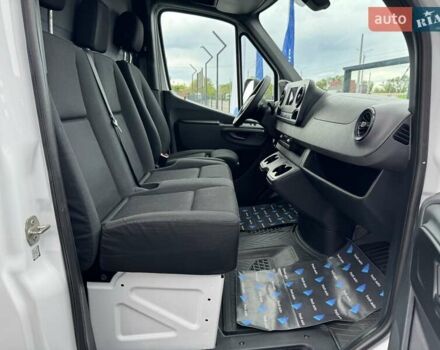 Белый Мерседес Sprinter, объемом двигателя 2.2 л и пробегом 296 тыс. км за 23900 $, фото 27 на Automoto.ua