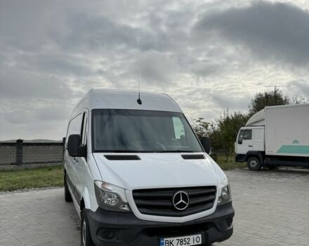 Белый Мерседес Sprinter, объемом двигателя 2.1 л и пробегом 290 тыс. км за 22699 $, фото 1 на Automoto.ua