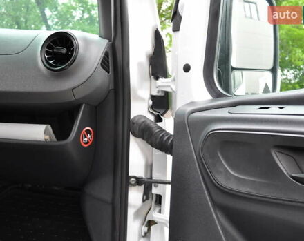 Белый Мерседес Sprinter, объемом двигателя 2.14 л и пробегом 90 тыс. км за 38800 $, фото 50 на Automoto.ua