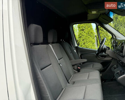 Белый Мерседес Sprinter, объемом двигателя 2.14 л и пробегом 304 тыс. км за 35000 $, фото 30 на Automoto.ua