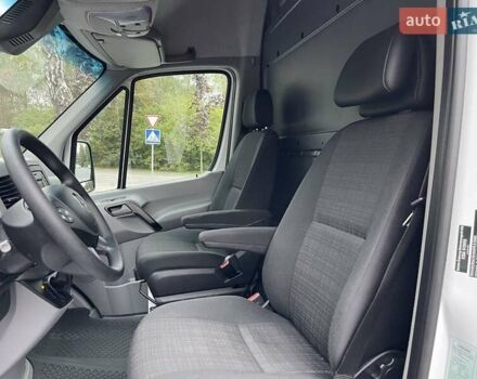 Белый Мерседес Sprinter, объемом двигателя 2.2 л и пробегом 238 тыс. км за 25300 $, фото 16 на Automoto.ua