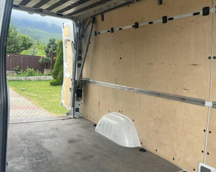 Белый Мерседес Sprinter, объемом двигателя 2.99 л и пробегом 307 тыс. км за 32000 $, фото 5 на Automoto.ua