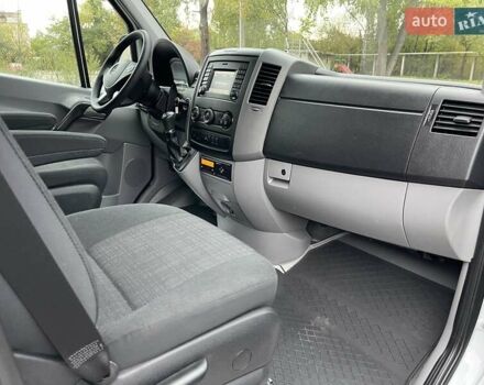 Белый Мерседес Sprinter, объемом двигателя 2.2 л и пробегом 238 тыс. км за 25300 $, фото 27 на Automoto.ua
