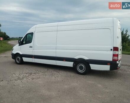 Белый Мерседес Sprinter, объемом двигателя 2.2 л и пробегом 262 тыс. км за 20800 $, фото 3 на Automoto.ua