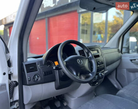 Белый Мерседес Sprinter, объемом двигателя 2.2 л и пробегом 388 тыс. км за 17200 $, фото 16 на Automoto.ua