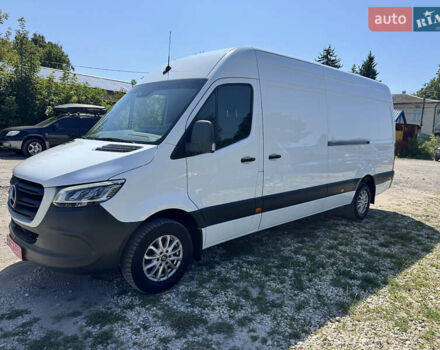 Белый Мерседес Sprinter, объемом двигателя 3 л и пробегом 270 тыс. км за 38000 $, фото 1 на Automoto.ua
