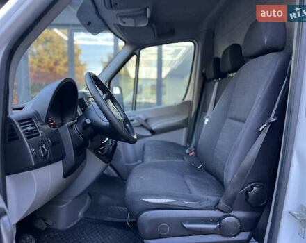 Белый Мерседес Sprinter, объемом двигателя 2.2 л и пробегом 388 тыс. км за 17200 $, фото 13 на Automoto.ua