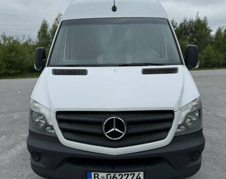 Белый Мерседес Sprinter, объемом двигателя 3 л и пробегом 289 тыс. км за 29800 $, фото 2 на Automoto.ua