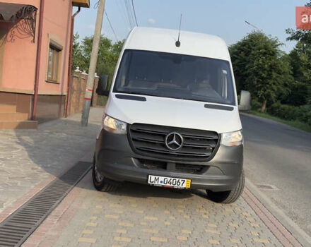 Белый Мерседес Sprinter, объемом двигателя 2.14 л и пробегом 280 тыс. км за 30027 $, фото 3 на Automoto.ua