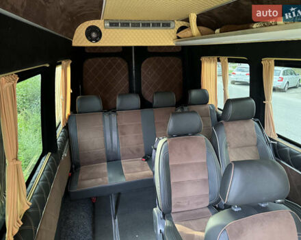 Белый Мерседес Sprinter, объемом двигателя 2.14 л и пробегом 326 тыс. км за 46000 $, фото 4 на Automoto.ua
