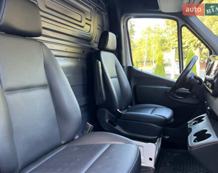 Белый Мерседес Sprinter, объемом двигателя 2.99 л и пробегом 190 тыс. км за 48814 $, фото 23 на Automoto.ua