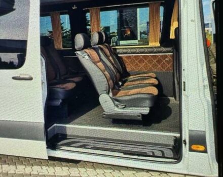 Белый Мерседес Sprinter, объемом двигателя 2.14 л и пробегом 326 тыс. км за 46000 $, фото 2 на Automoto.ua