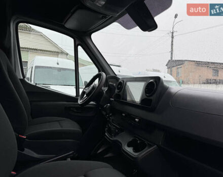 Белый Мерседес Sprinter, объемом двигателя 2.14 л и пробегом 262 тыс. км за 23700 $, фото 24 на Automoto.ua