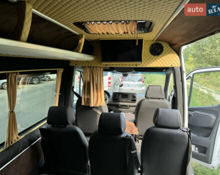 Белый Мерседес Sprinter, объемом двигателя 2.14 л и пробегом 326 тыс. км за 46000 $, фото 6 на Automoto.ua
