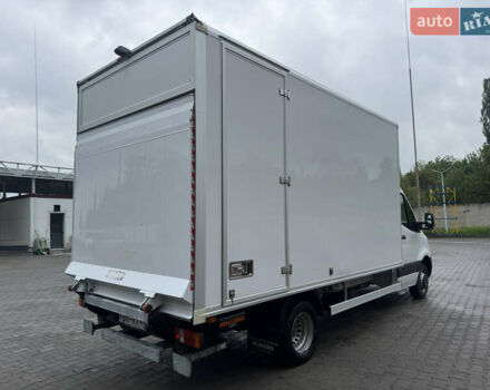 Белый Мерседес Sprinter, объемом двигателя 2.2 л и пробегом 301 тыс. км за 32000 $, фото 6 на Automoto.ua