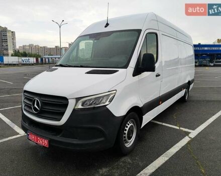 Белый Мерседес Sprinter, объемом двигателя 2.2 л и пробегом 233 тыс. км за 26999 $, фото 1 на Automoto.ua