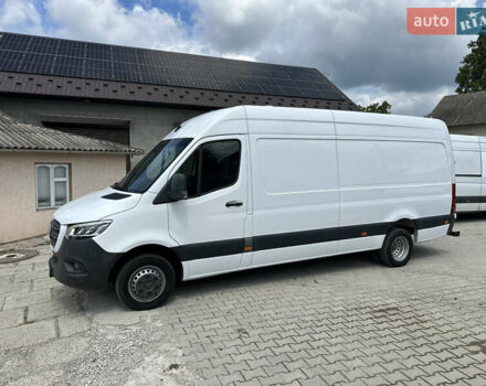 Белый Мерседес Sprinter, объемом двигателя 3 л и пробегом 330 тыс. км за 47589 $, фото 2 на Automoto.ua