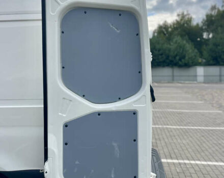 Белый Мерседес Sprinter, объемом двигателя 2.2 л и пробегом 155 тыс. км за 26500 $, фото 44 на Automoto.ua