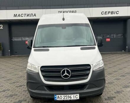 Белый Мерседес Sprinter, объемом двигателя 2.1 л и пробегом 220 тыс. км за 28402 $, фото 1 на Automoto.ua
