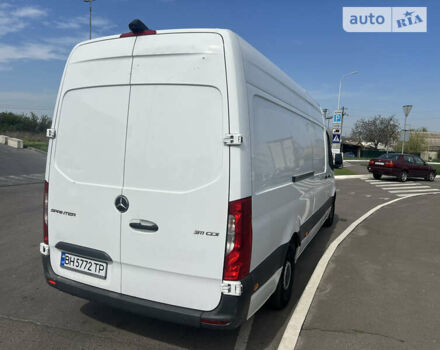 Белый Мерседес Sprinter, объемом двигателя 2.14 л и пробегом 112 тыс. км за 27500 $, фото 7 на Automoto.ua