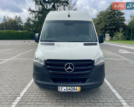 Белый Мерседес Sprinter, объемом двигателя 2.2 л и пробегом 155 тыс. км за 26500 $, фото 2 на Automoto.ua