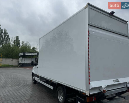 Белый Мерседес Sprinter, объемом двигателя 2.2 л и пробегом 301 тыс. км за 32000 $, фото 7 на Automoto.ua