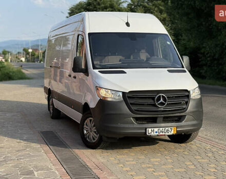 Белый Мерседес Sprinter, объемом двигателя 2.14 л и пробегом 280 тыс. км за 30027 $, фото 2 на Automoto.ua