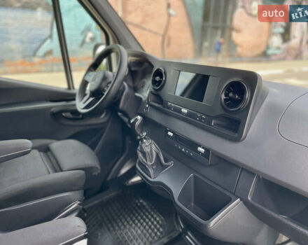 Белый Мерседес Sprinter, объемом двигателя 2.2 л и пробегом 257 тыс. км за 26000 $, фото 51 на Automoto.ua