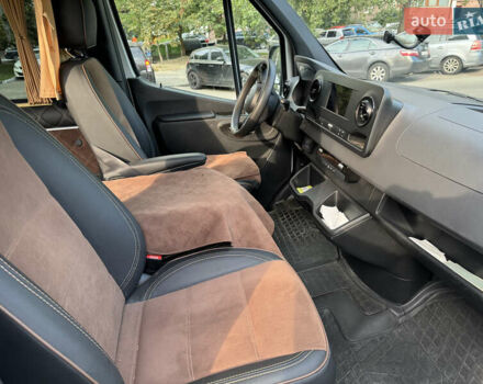 Белый Мерседес Sprinter, объемом двигателя 2.14 л и пробегом 326 тыс. км за 46000 $, фото 5 на Automoto.ua