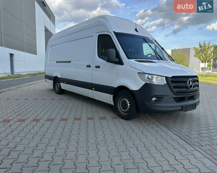 Белый Мерседес Sprinter, объемом двигателя 2.2 л и пробегом 360 тыс. км за 27000 $, фото 5 на Automoto.ua