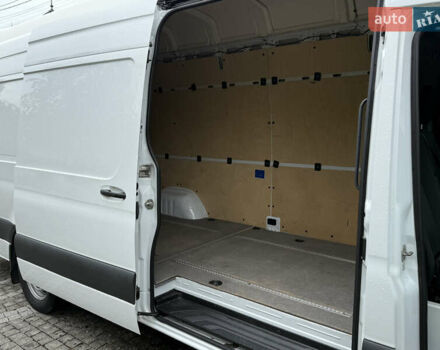Білий Мерседес Sprinter, об'ємом двигуна 3 л та пробігом 358 тис. км за 48953 $, фото 22 на Automoto.ua