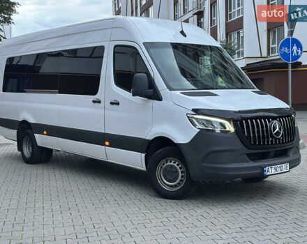Белый Мерседес Sprinter, объемом двигателя 2.99 л и пробегом 250 тыс. км за 65000 $, фото 2 на Automoto.ua