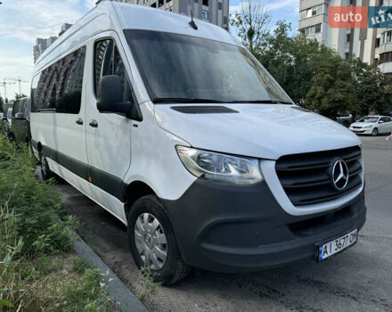 Белый Мерседес Sprinter, объемом двигателя 2.14 л и пробегом 326 тыс. км за 46000 $, фото 1 на Automoto.ua
