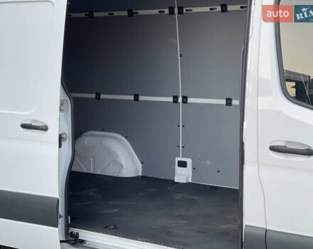 Белый Мерседес Sprinter, объемом двигателя 2.2 л и пробегом 45 тыс. км за 27800 $, фото 21 на Automoto.ua