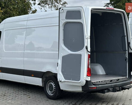Белый Мерседес Sprinter, объемом двигателя 0 л и пробегом 190 тыс. км за 27136 $, фото 3 на Automoto.ua