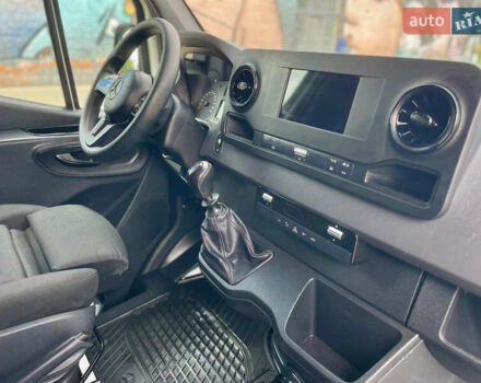 Белый Мерседес Sprinter, объемом двигателя 2.2 л и пробегом 257 тыс. км за 26000 $, фото 49 на Automoto.ua