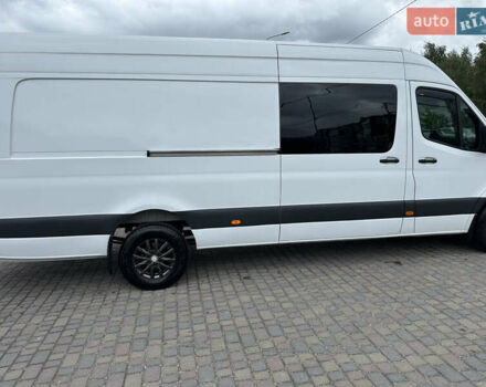 Белый Мерседес Sprinter, объемом двигателя 2.14 л и пробегом 560 тыс. км за 36500 $, фото 7 на Automoto.ua