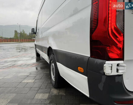 Белый Мерседес Sprinter, объемом двигателя 2.14 л и пробегом 256 тыс. км за 29992 $, фото 15 на Automoto.ua
