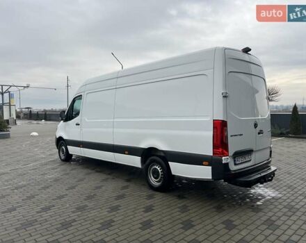 Белый Мерседес Sprinter, объемом двигателя 2.1 л и пробегом 220 тыс. км за 28402 $, фото 8 на Automoto.ua