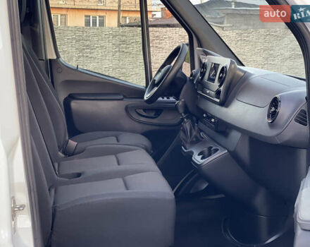 Белый Мерседес Sprinter, объемом двигателя 2.2 л и пробегом 51 тыс. км за 27800 $, фото 28 на Automoto.ua
