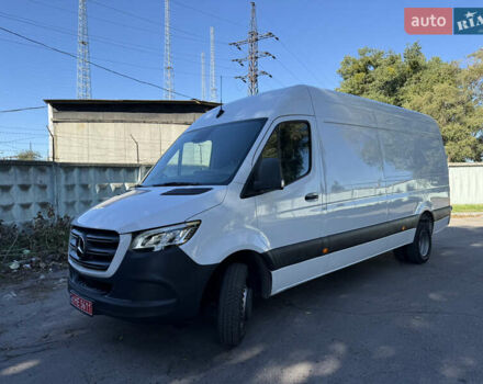 Белый Мерседес Sprinter, объемом двигателя 2.2 л и пробегом 270 тыс. км за 34900 $, фото 4 на Automoto.ua